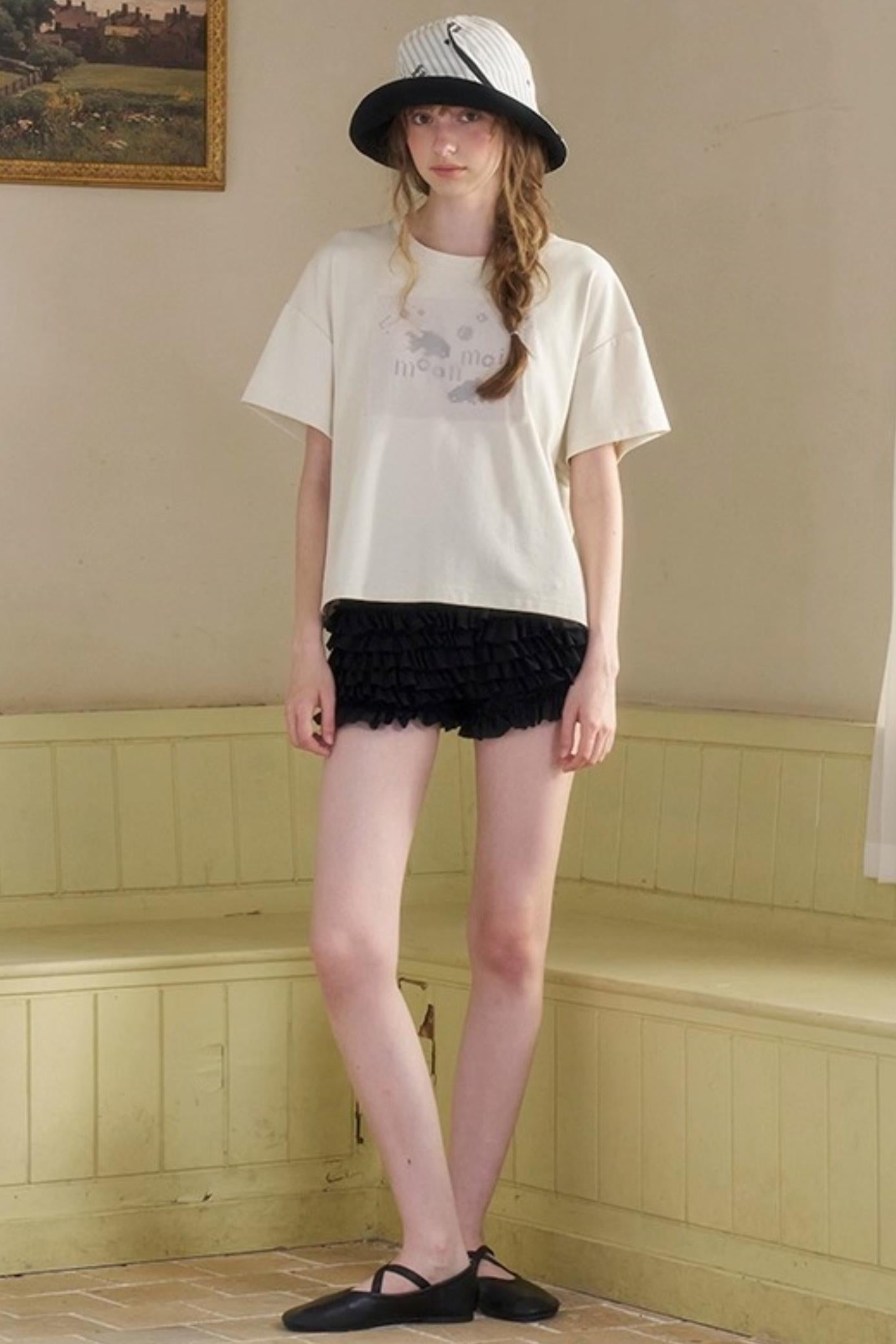 Wandering Fish Embroidered T-shirt