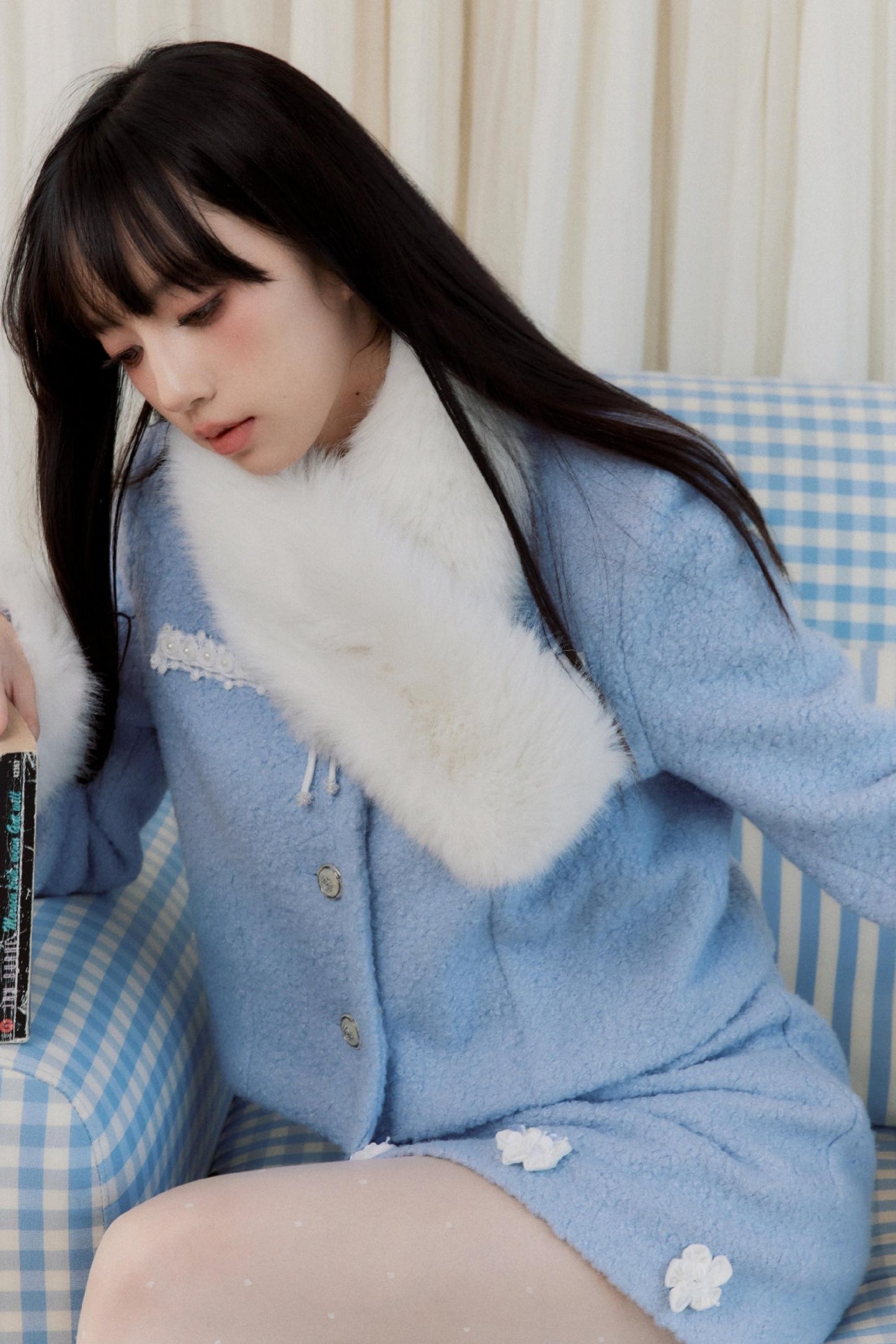 Blumengeschmückter eleganter Anzug-Set 