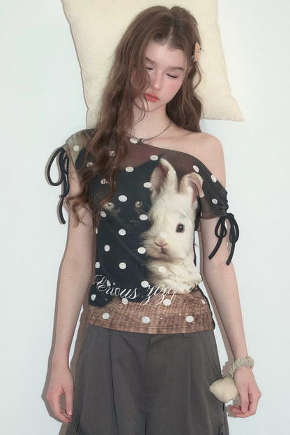 Maglia con stampa a pois con gatto e coniglio