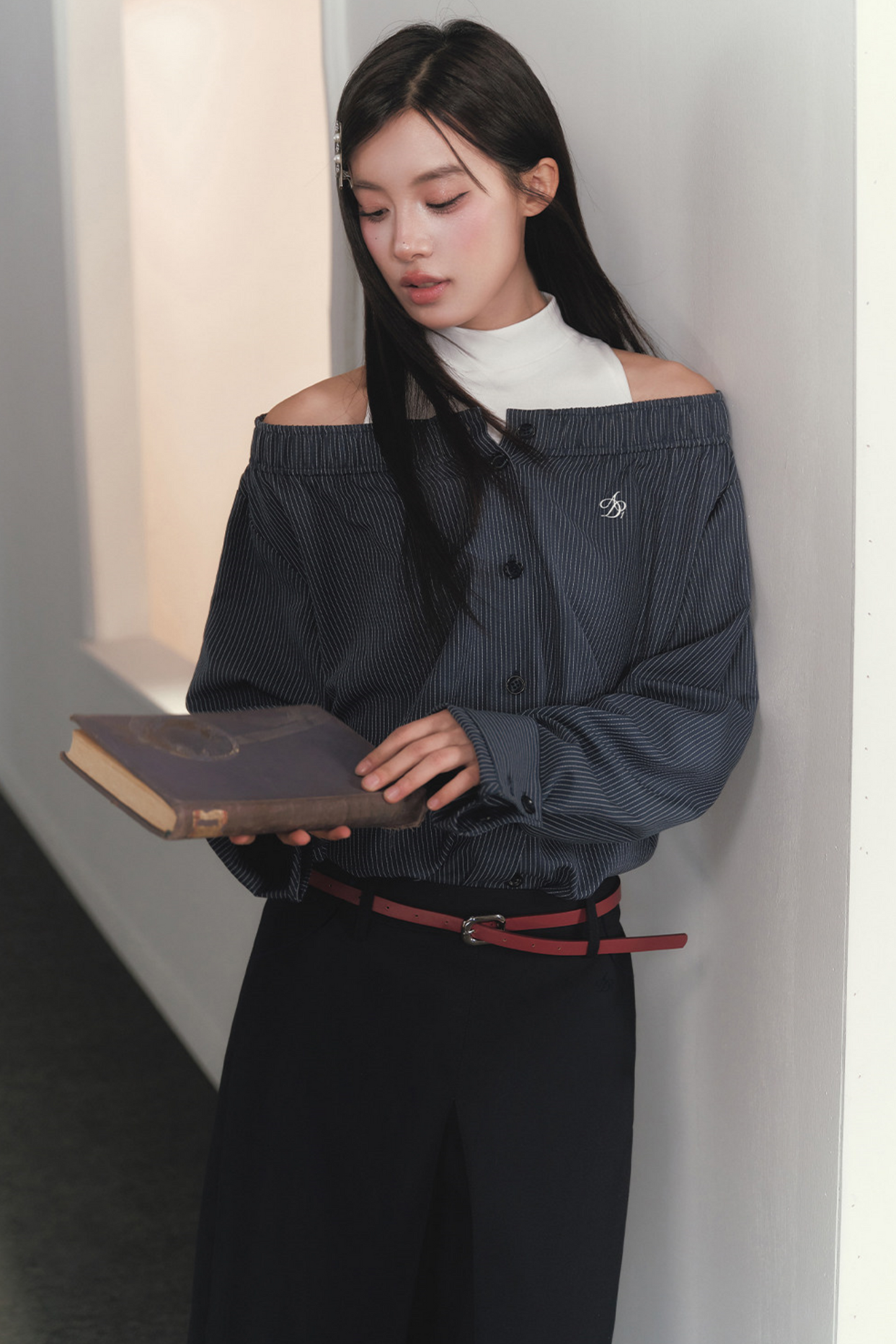 Off-Shoulder Slimming Blouse Set-Up