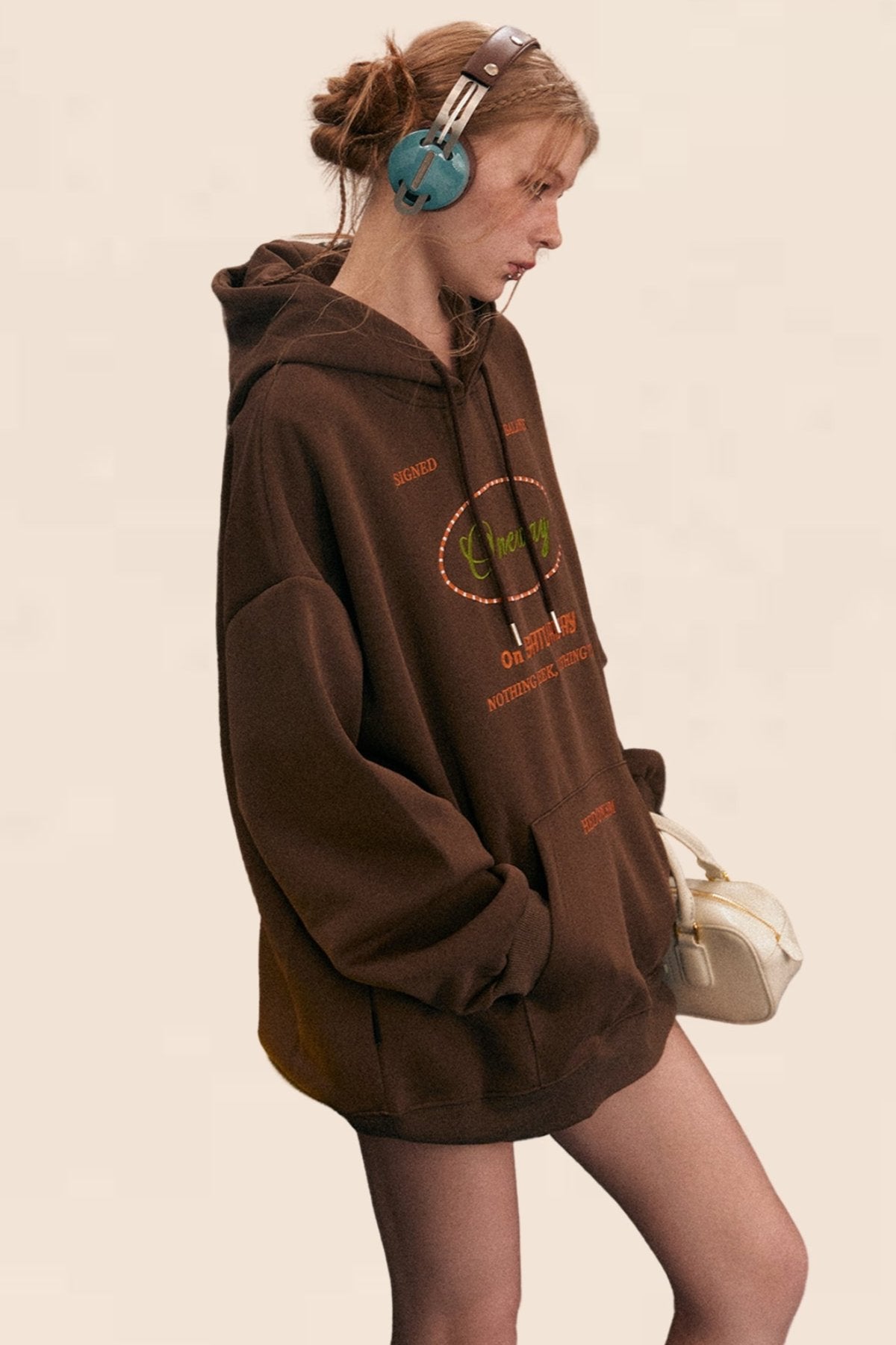 LOOSE FIT EMBROIDERED HOODIE SWEATSHIRT