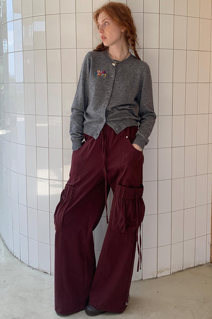 DIDDIMODA dreidimensionale Silhouette mit großen Taschen und lockerer Cargohose, die gerafft und vielseitig einfarbig ist