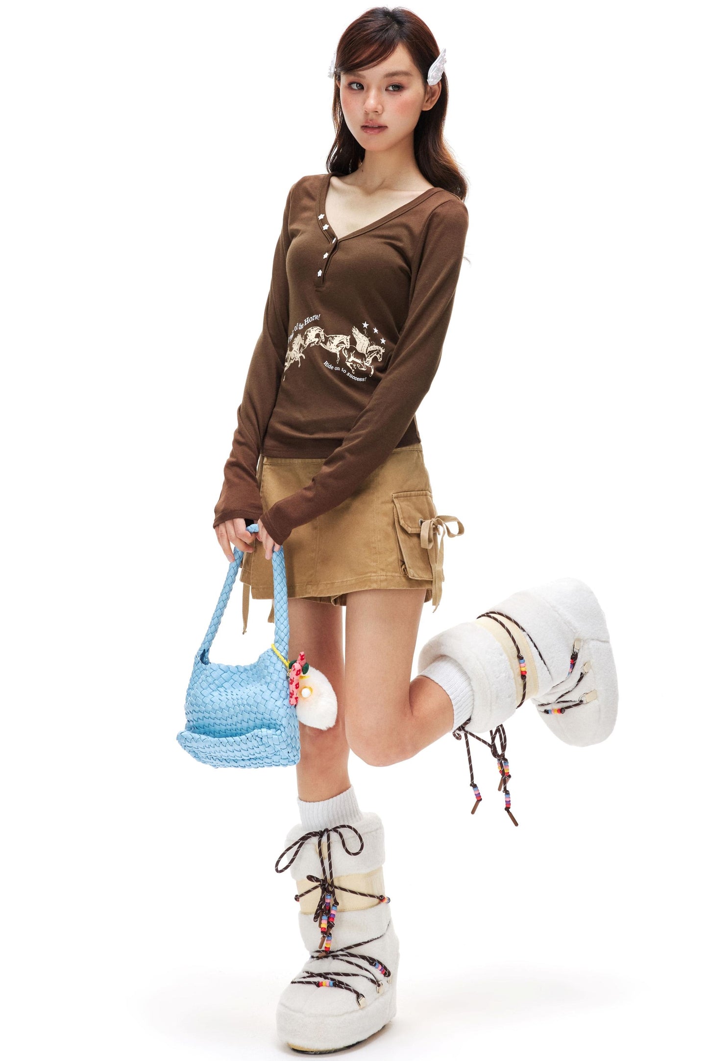 Star Shell Button Knitted Top