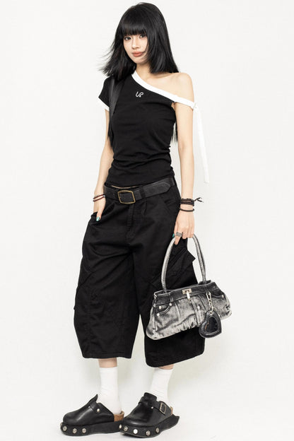 Shoulder Luxe Black Tee