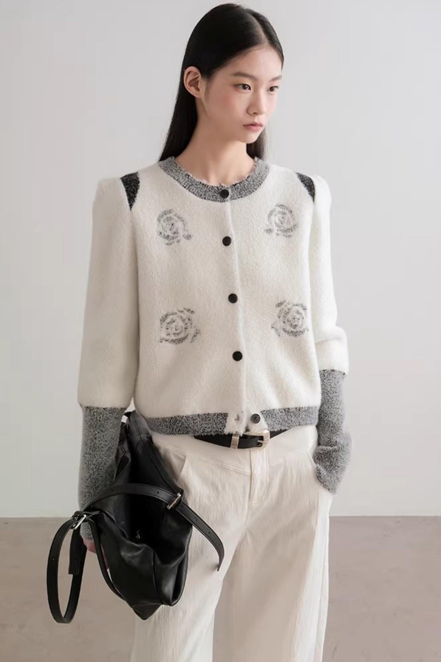 Scattered Roses Jacquard Cardigan