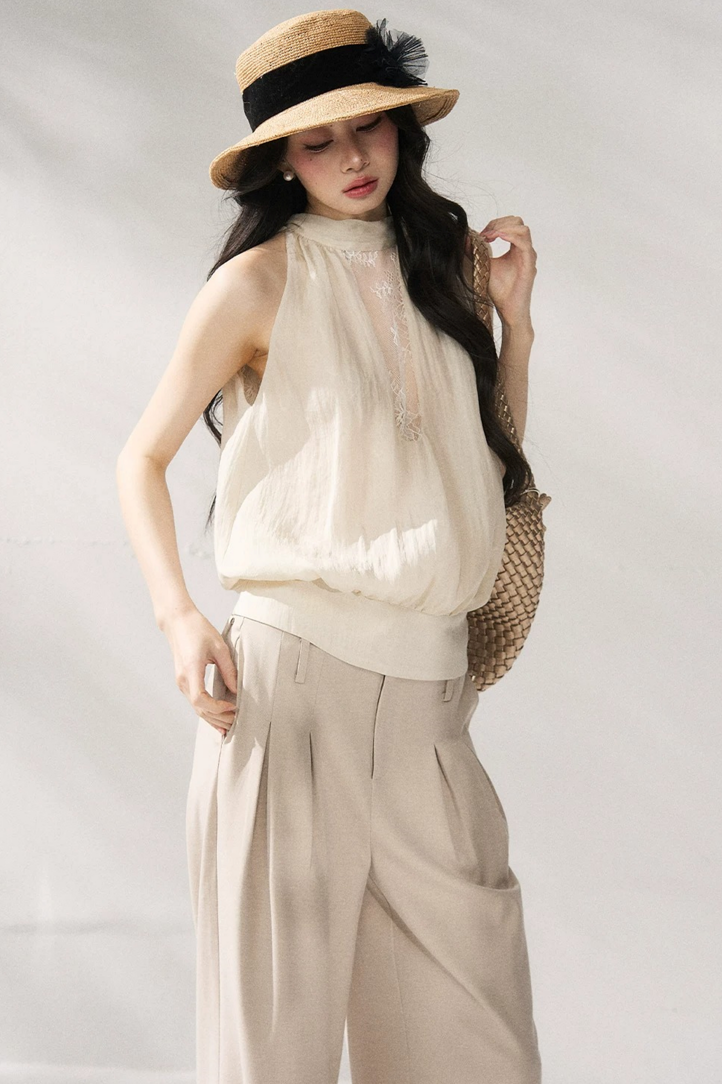 Gilet beige con scollo all'americana