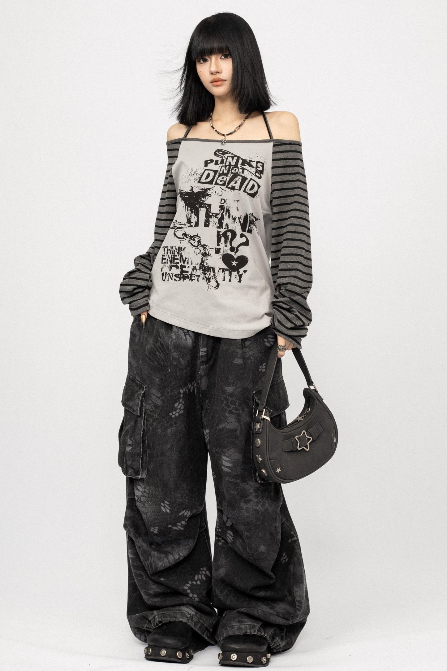 Loose Fit Spliced One-Shoulder Top