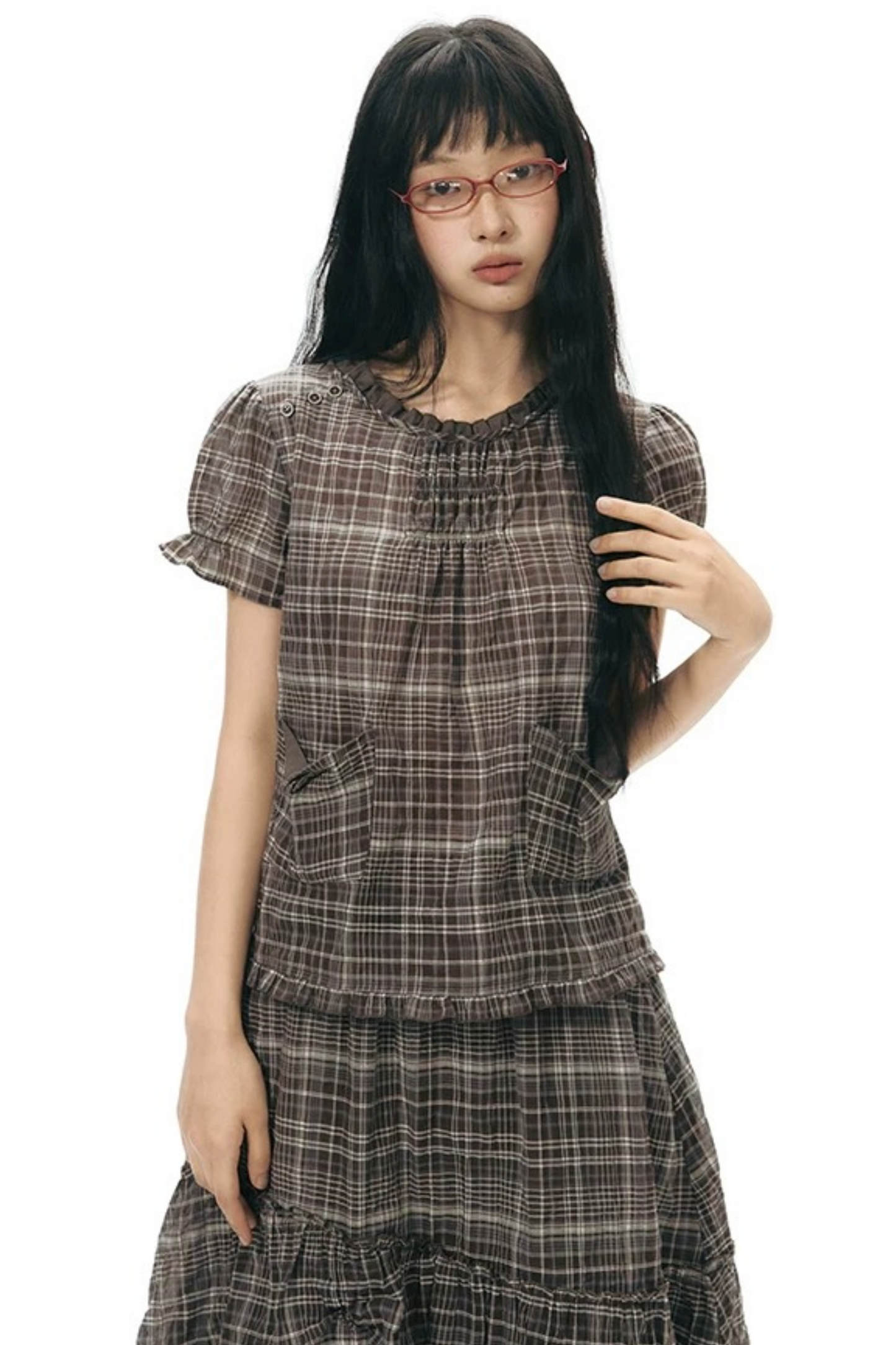 Conjunto de camisa y falda de cuadros con tapeta con volantes