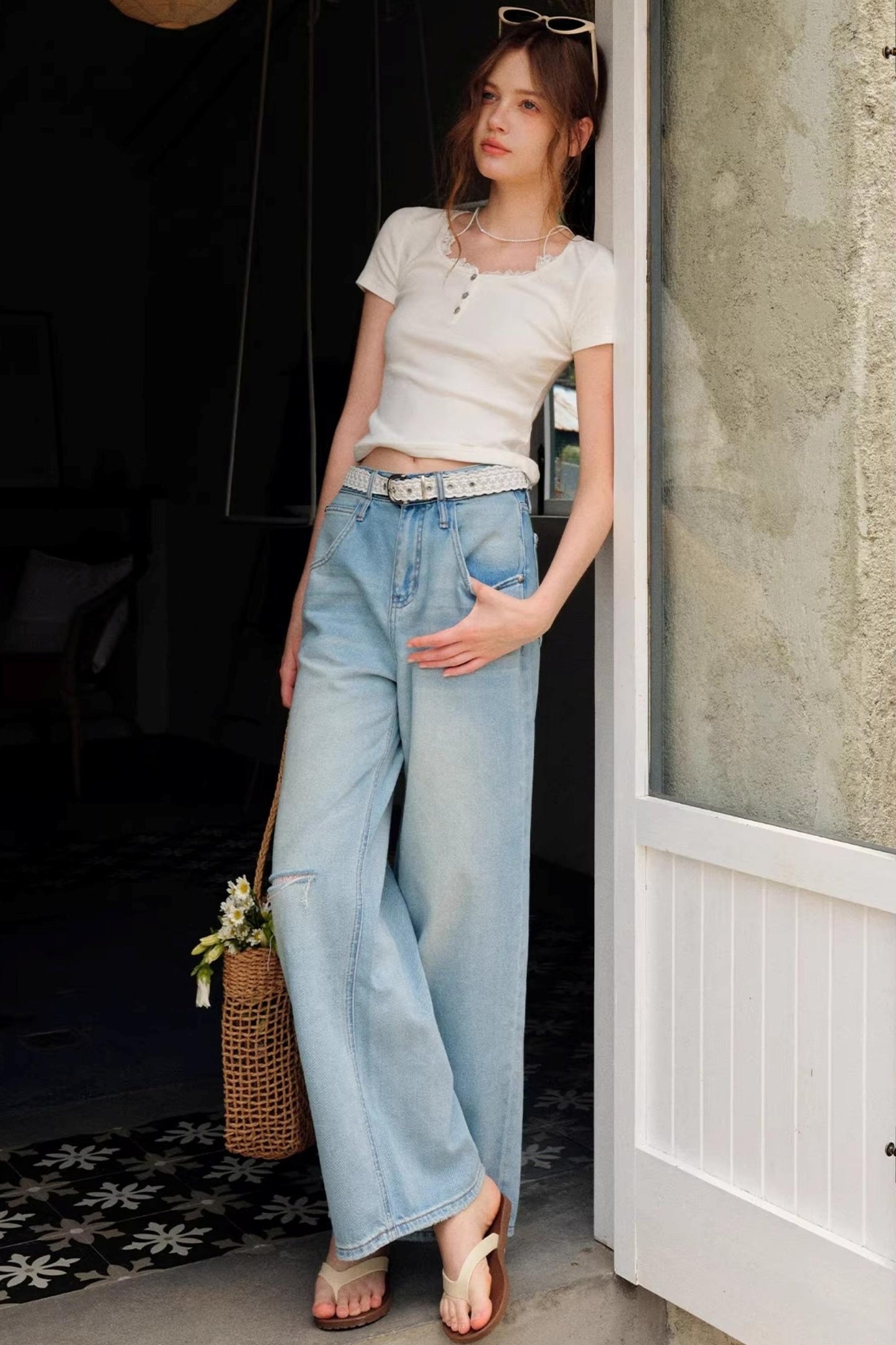 Minimal Line T-Shirt