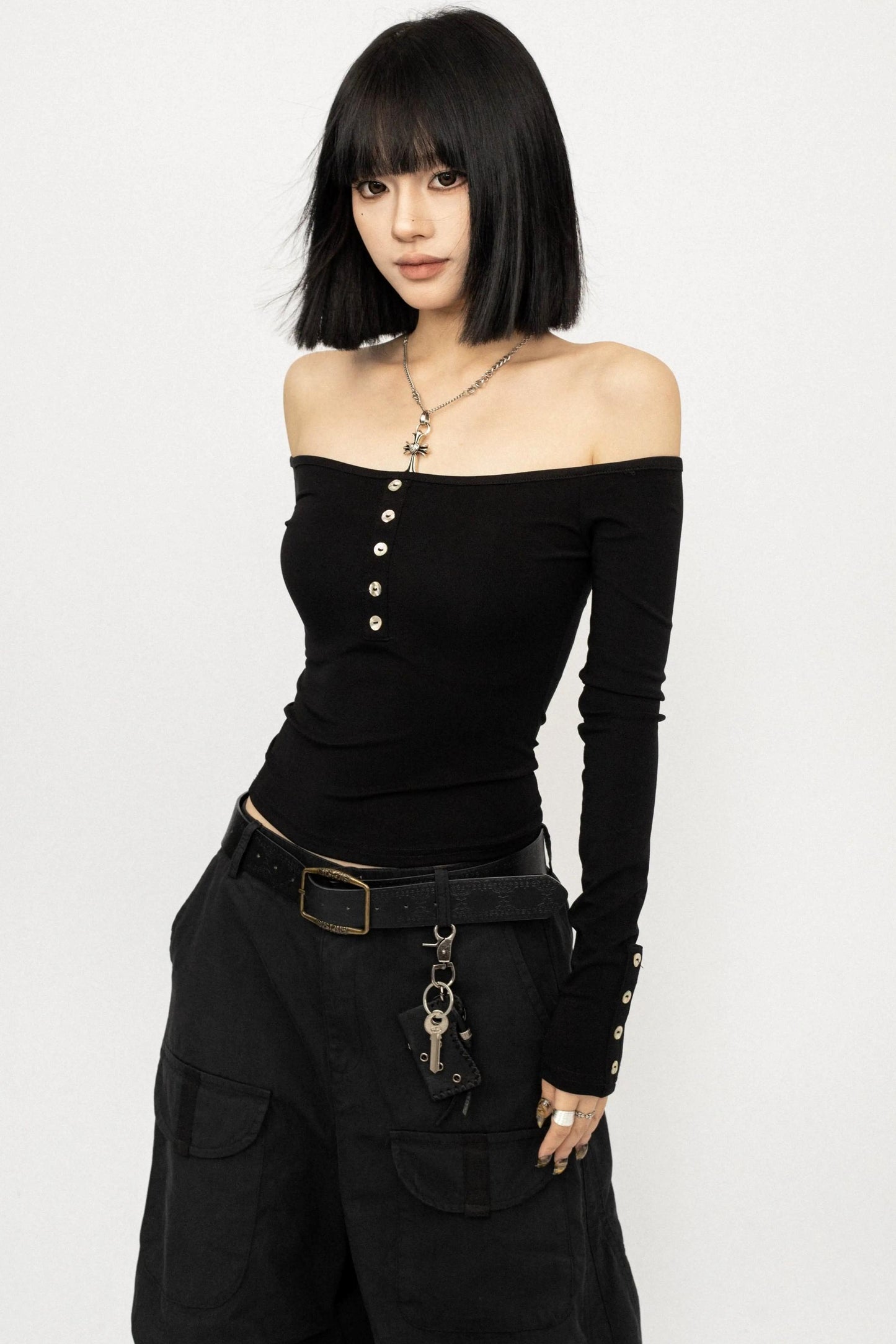 오프숄더 블랙 탑