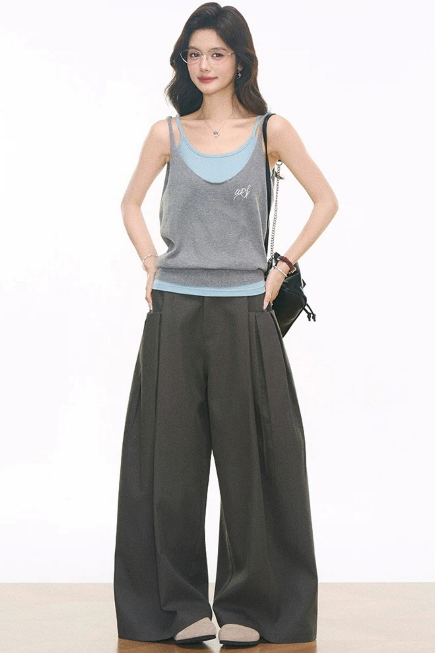 Completo canotta, gilet e pantaloni a maglia