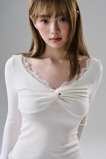 Stretch Lace Slim Fit Base Top