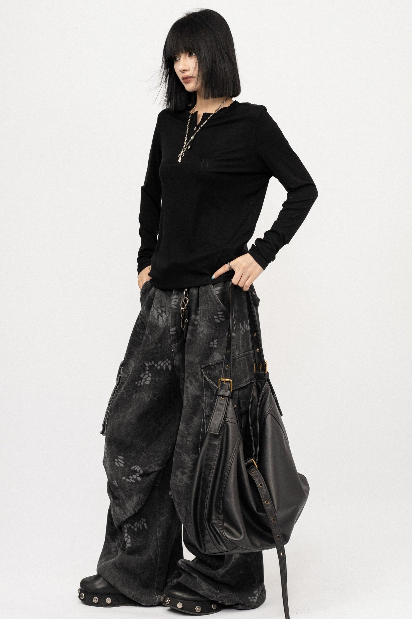 Autumn Black Shoulder Slim T-shirt