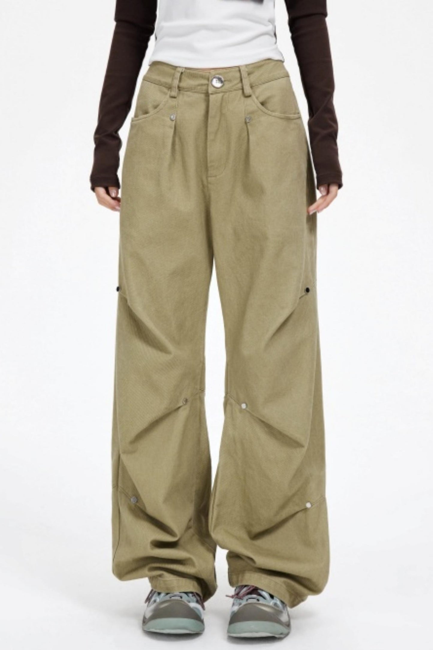 Functional Pleated Stud Cargo Pants