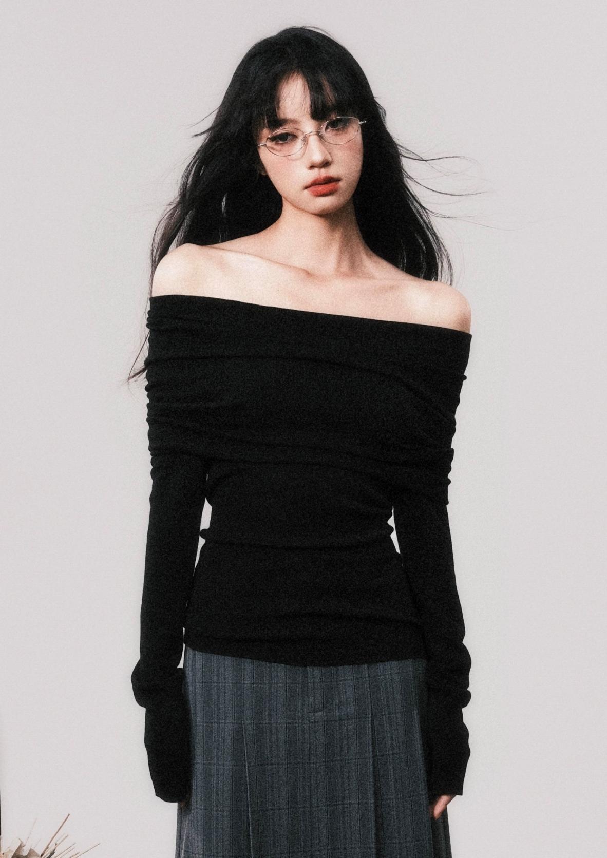 Slouchy One-Shoulder Wool Knit Sweater