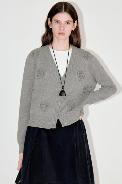 Age-Reducing Floral Knit Top