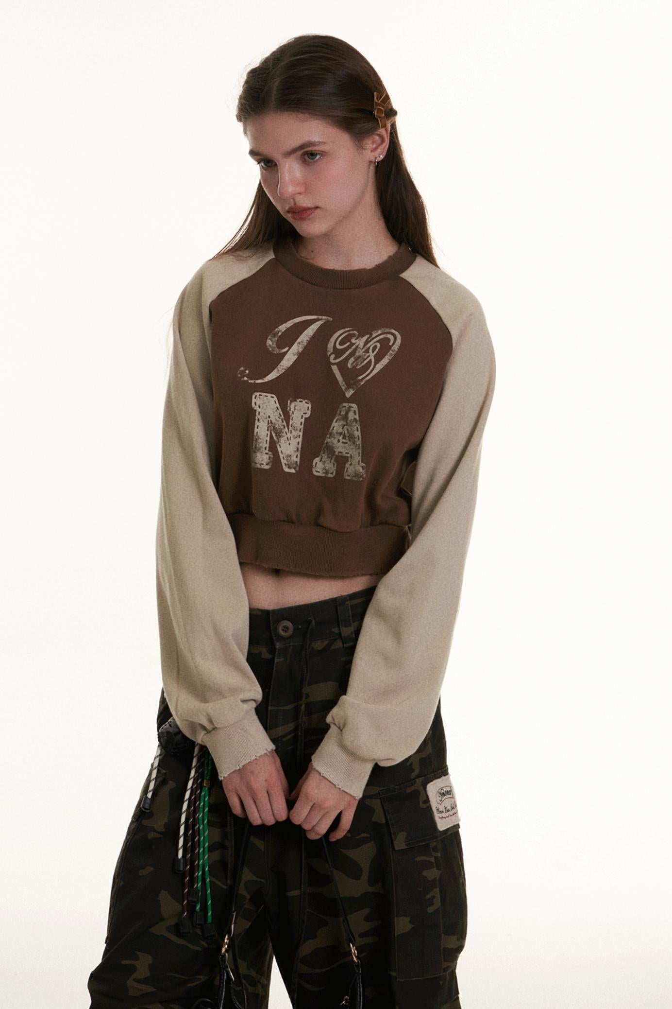 Retro Raglan Sleeve Contrast Print Sweatshirt