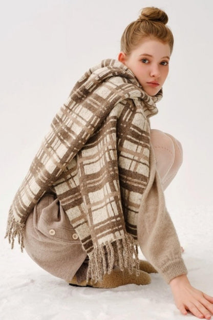 Sheep Wool Blend Fringed Scarf