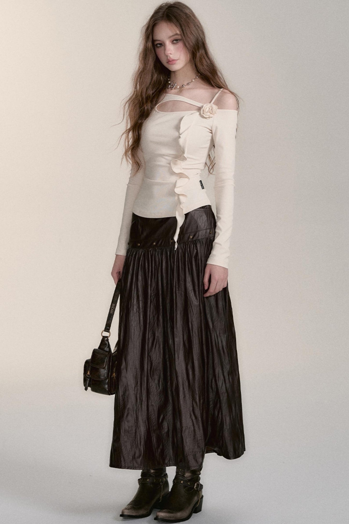 Mid-LENGTH IMITATION LEATHER PLEATED SKIRT