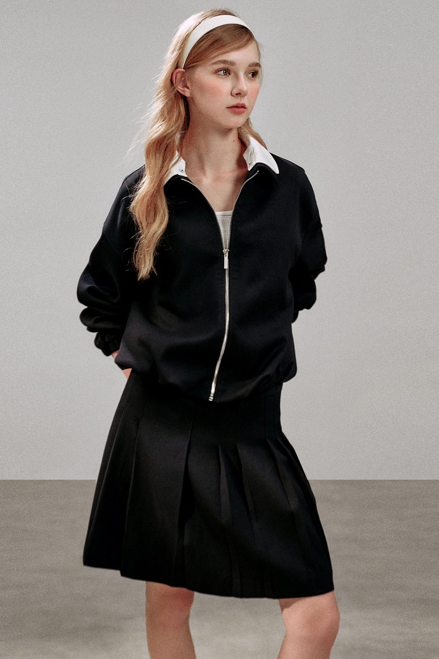 Irregular Pleated Short Skirt