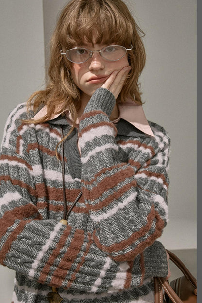 Contrast Fleece V-Neck Knit Top