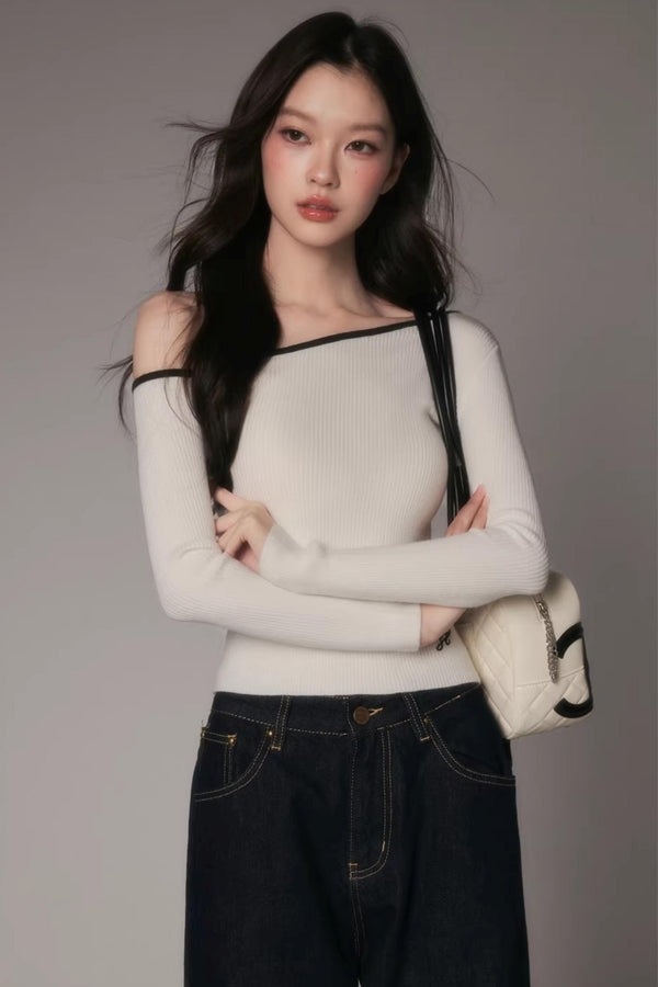 Off-Shoulder Knitted Top