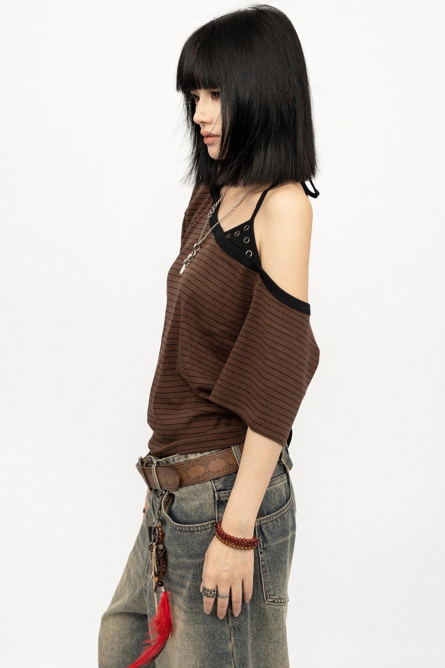Top a righe color-block con spalle scoperte