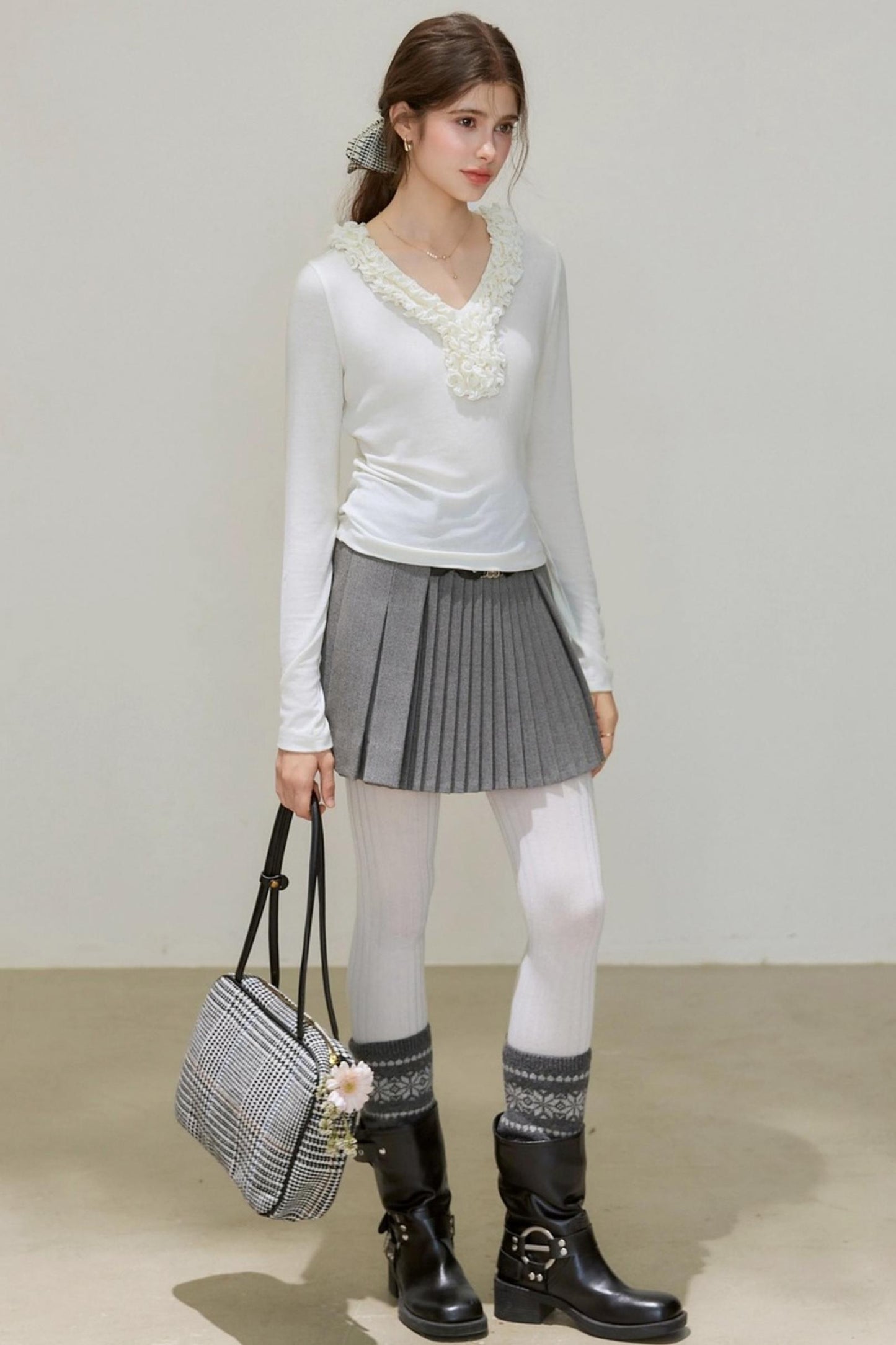 V-Neck Long-Sleeved Base Shirt