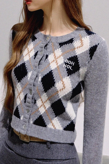 Collegiate Style Diamond Plaid Sweater