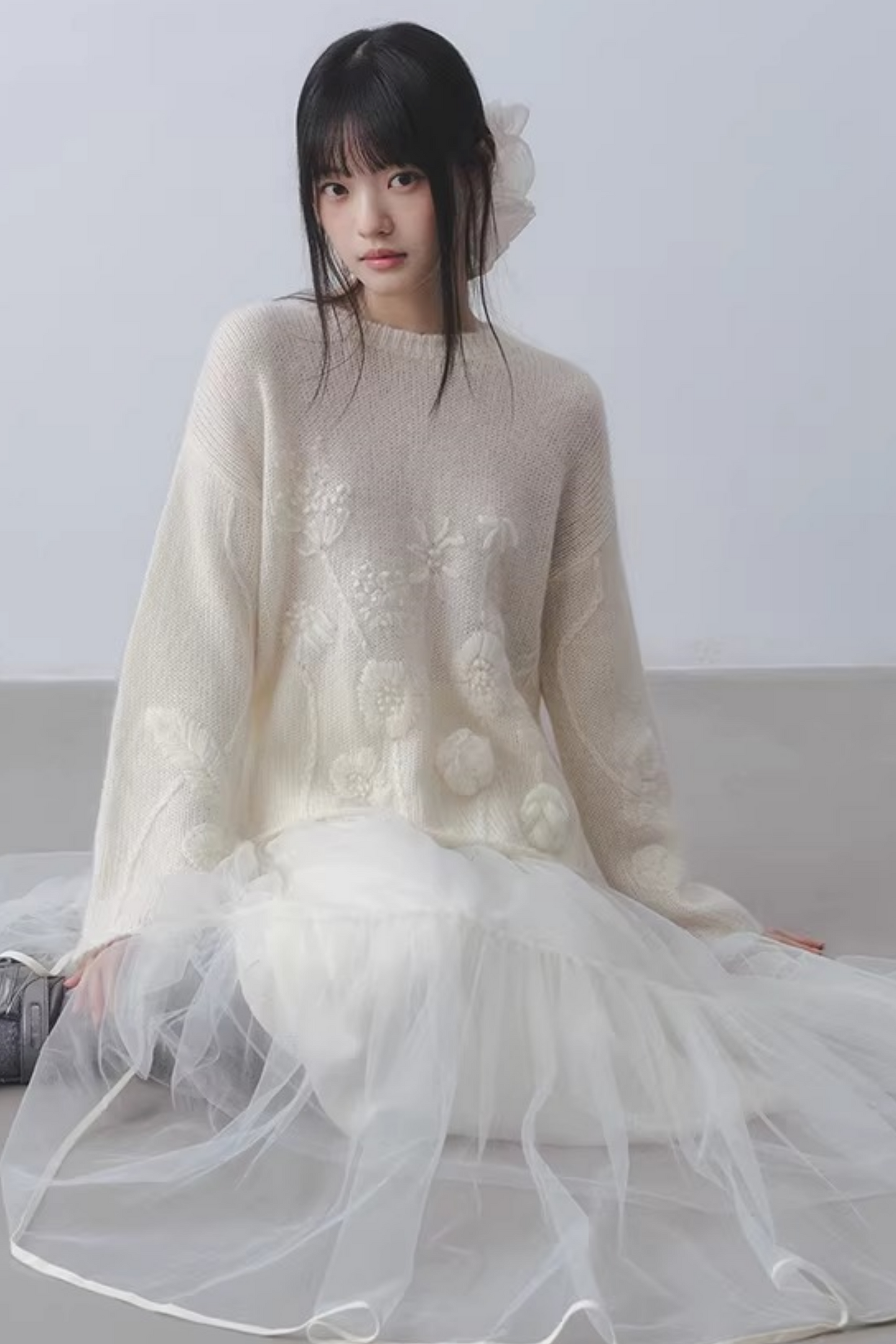 Snow Velvet Creamy Skirt