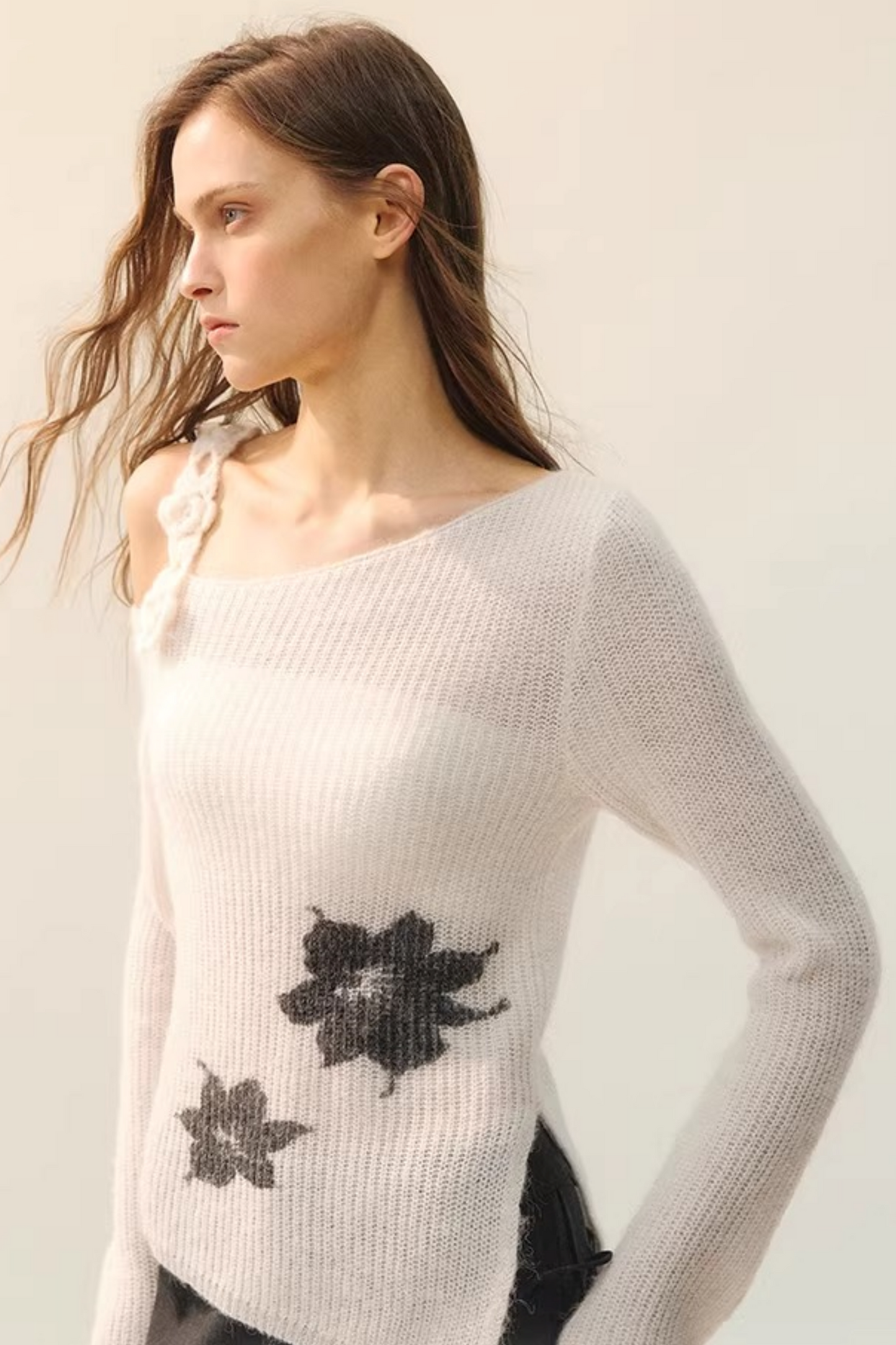 위빙 라임 플로럴 니트 블라우스