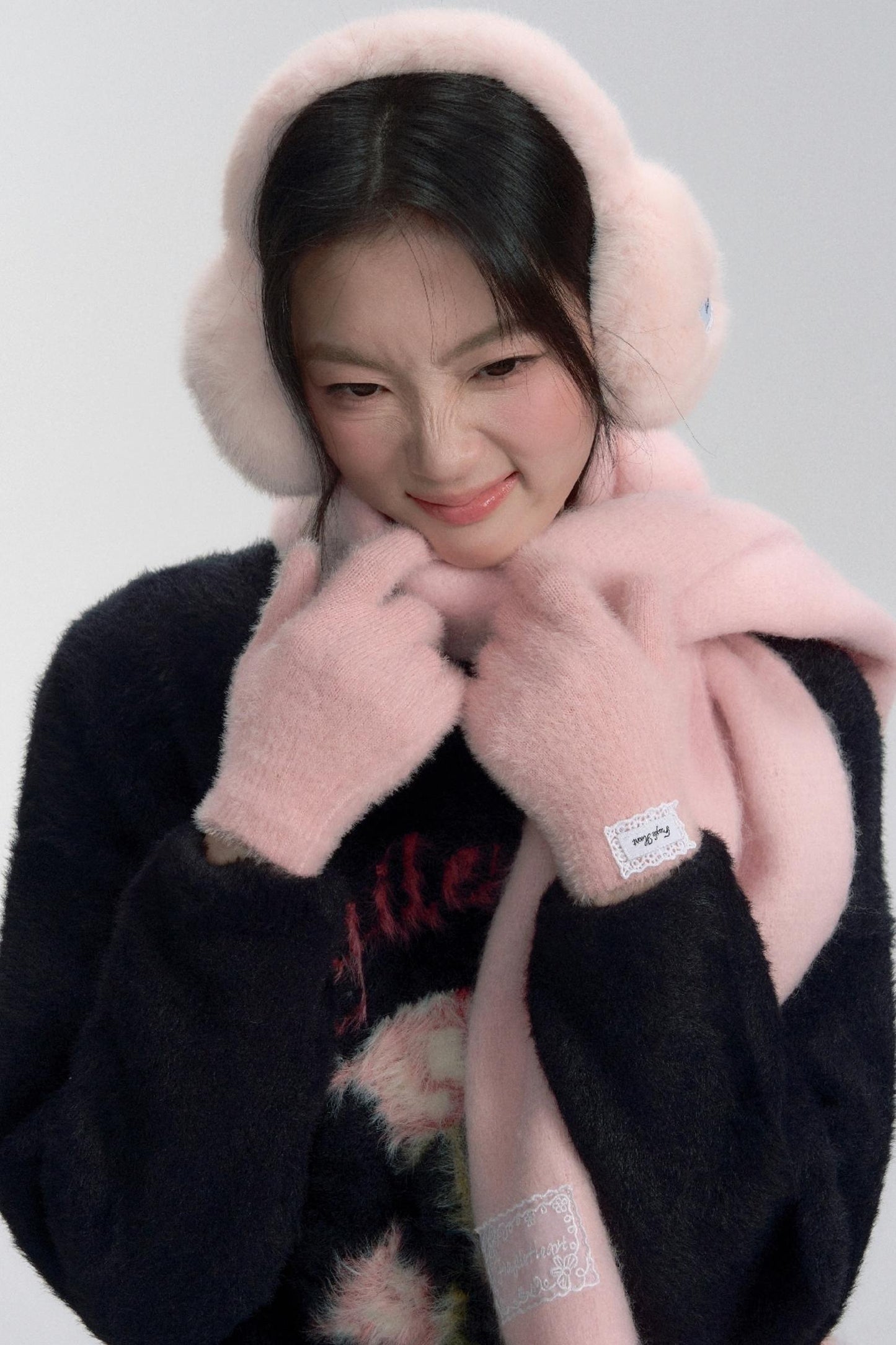 Warme Knopf-Akzent-Ohrenschützer 