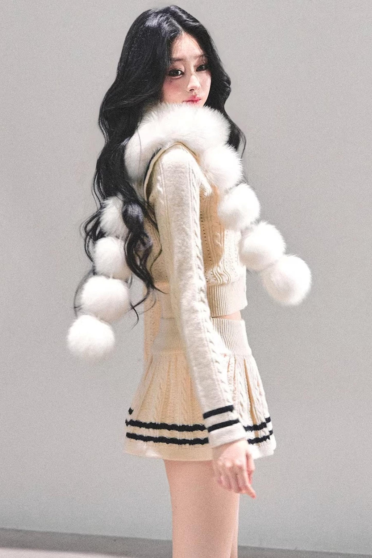 Red Evening Breeze Knitted Sweater Set-Up