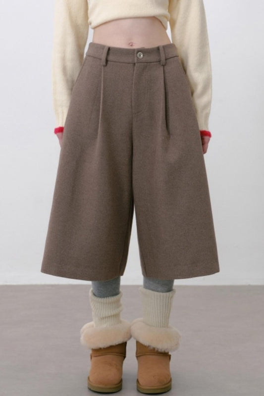 Woolen Pleated Cropped Pants