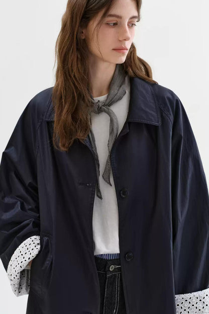 Kunstlederjacke mit Hohlem Stickmuster