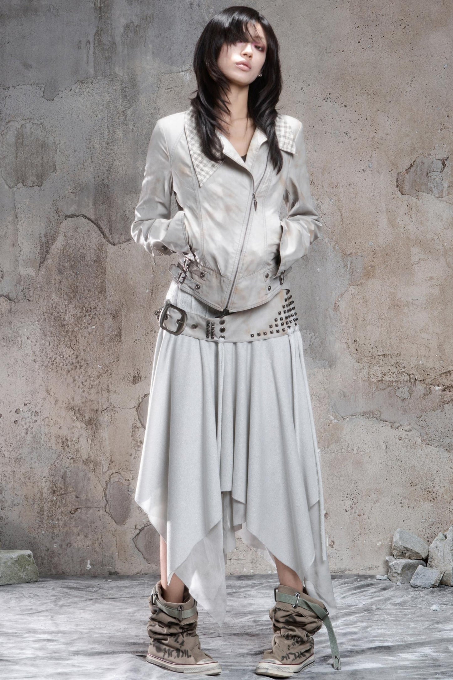 Irregular Multi-Layer Slim Rivet Skirt