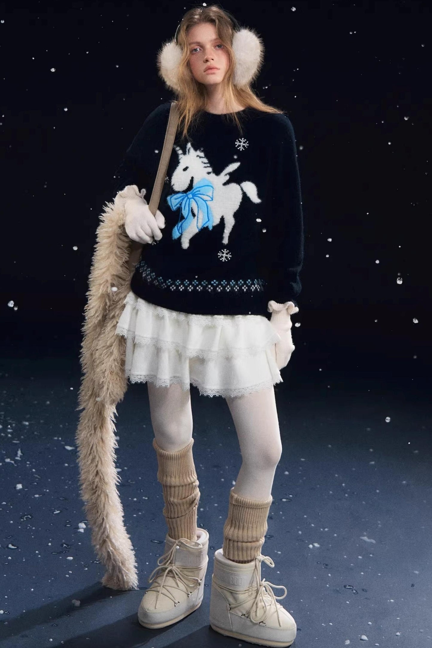 Lace Spliced Velvet Skirt