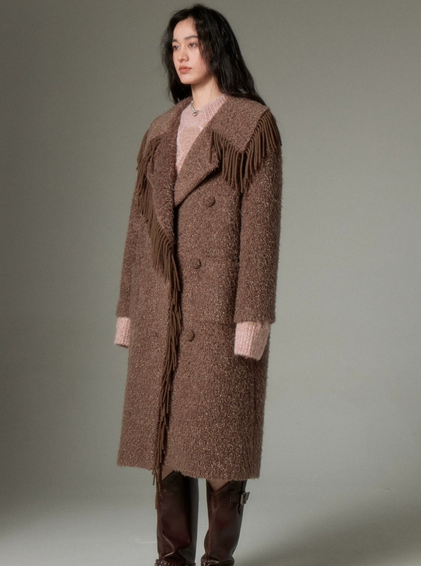 Fringe neck silhouette tweed coat