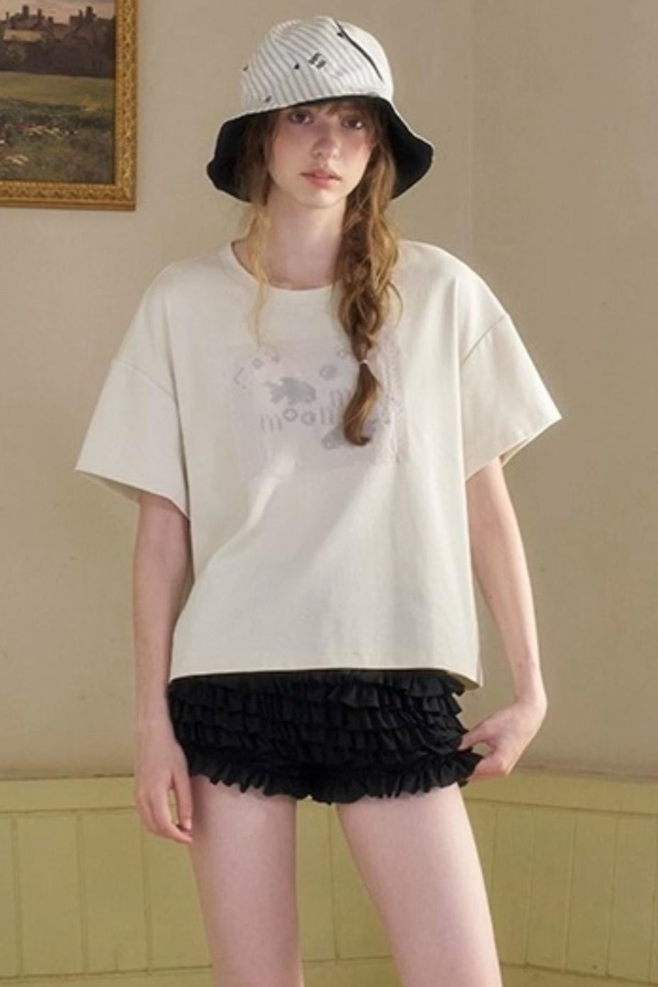 Wandering Fish Embroidered T-shirt