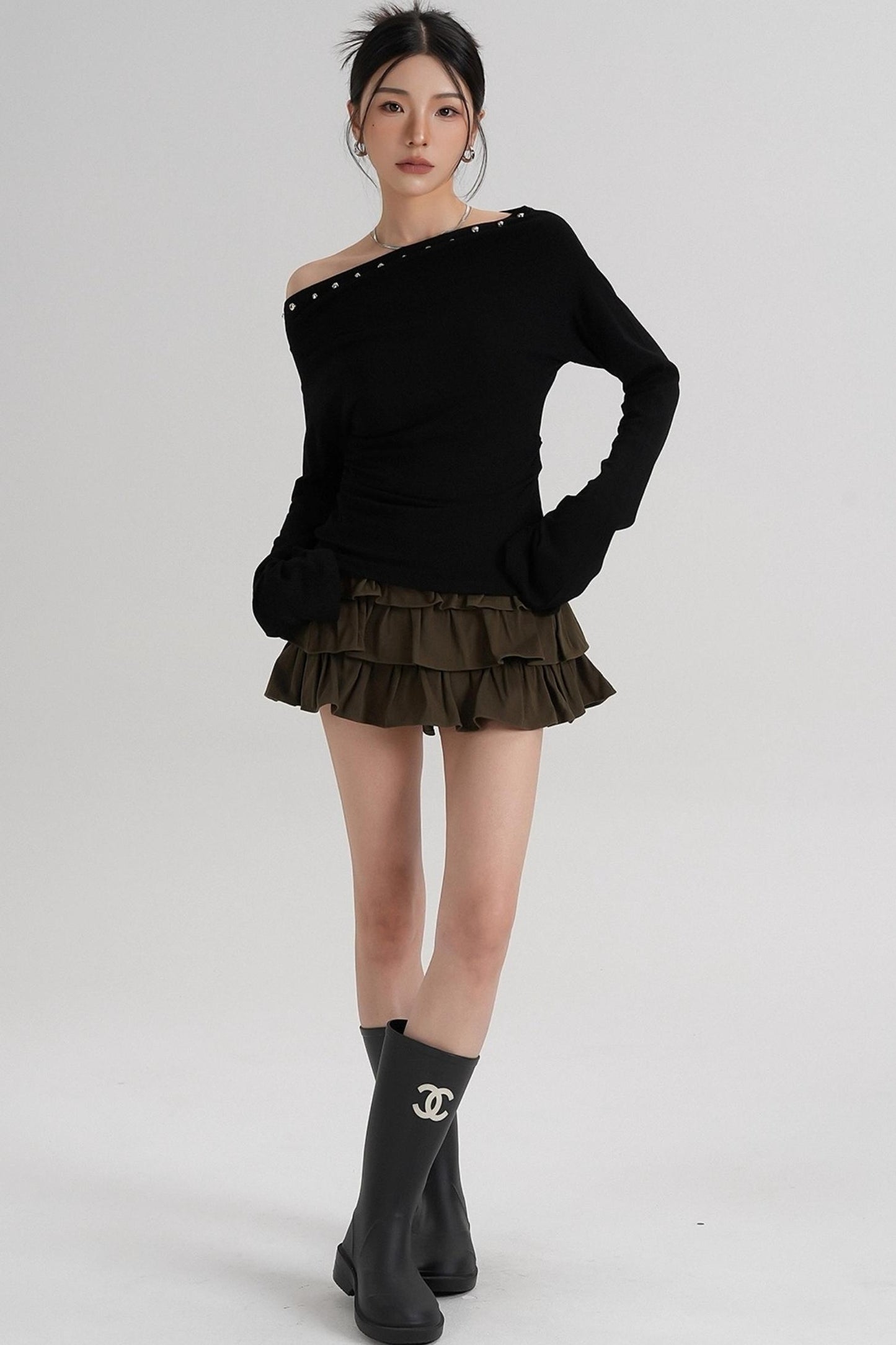 Niche Rivet Long-Sleeved T-Shirt