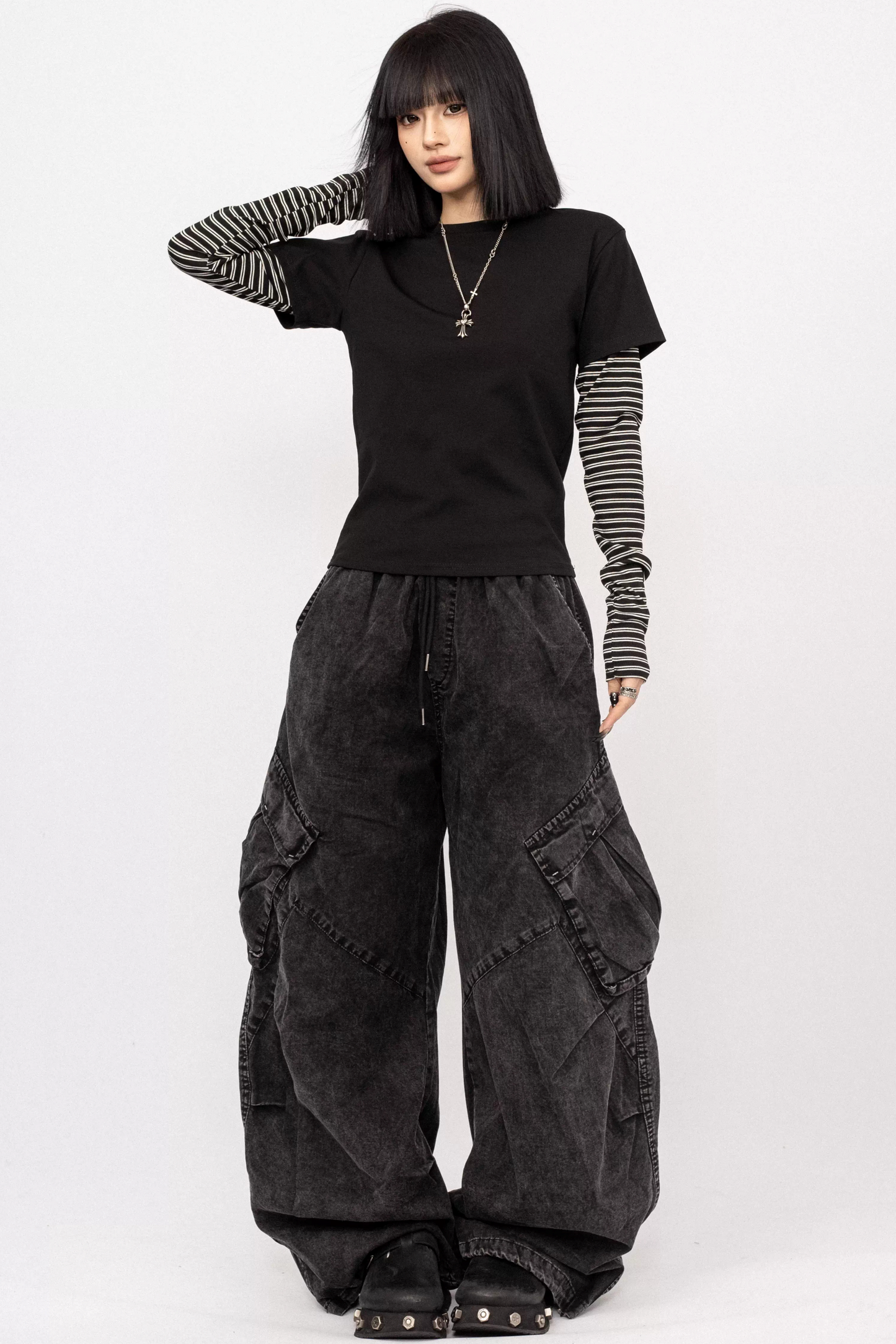 워싱 블랙-그레이 와이드 레그 진