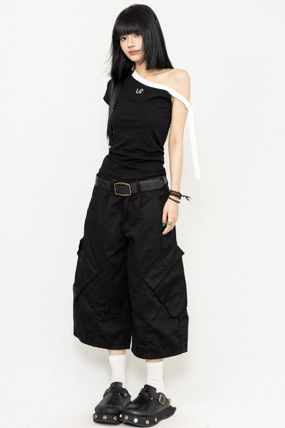 Shoulder Luxe Black Tee