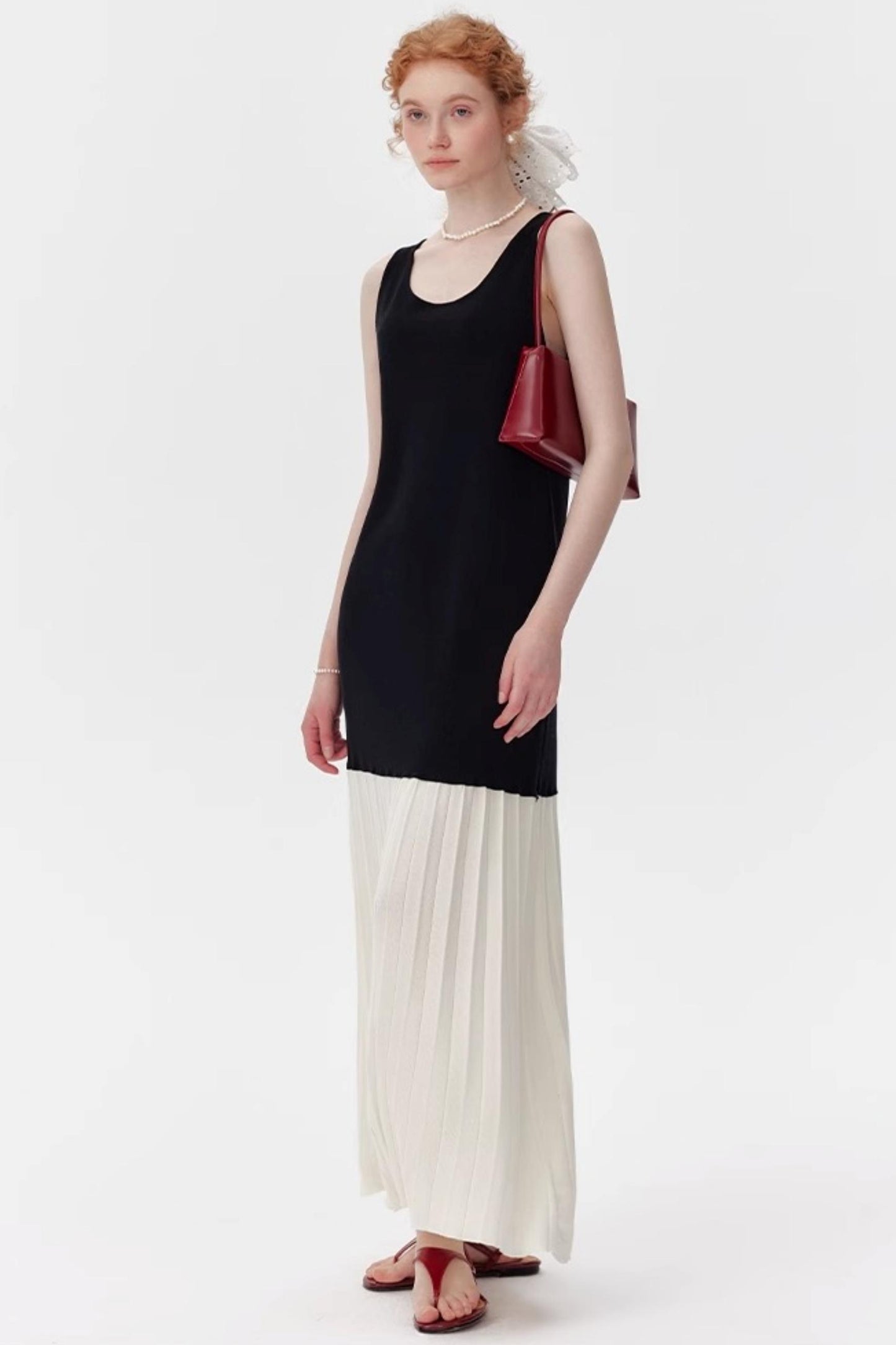 Color-Block V-Neck Sleeveless Dress