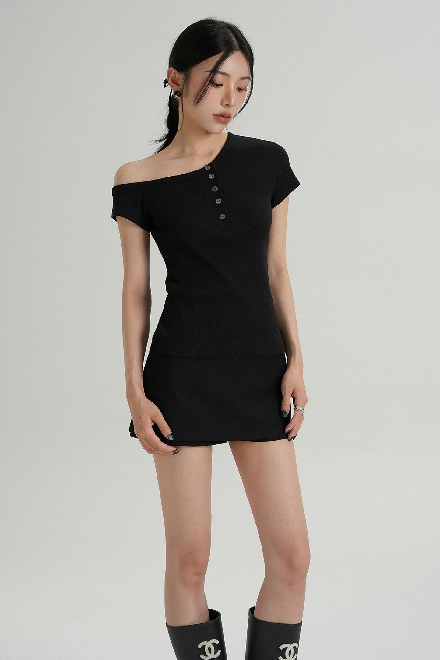 Chic Buttoned T-Shirt