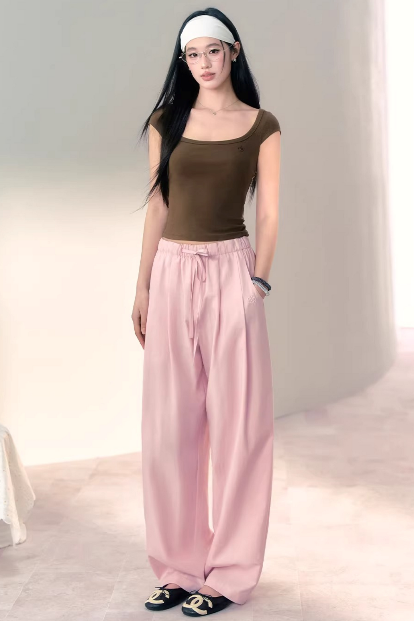 Airy Pleated Balloon Pants