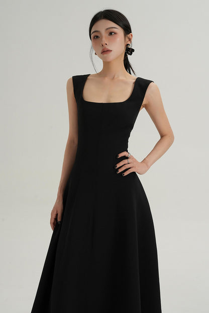 Black Sleeveless Dress