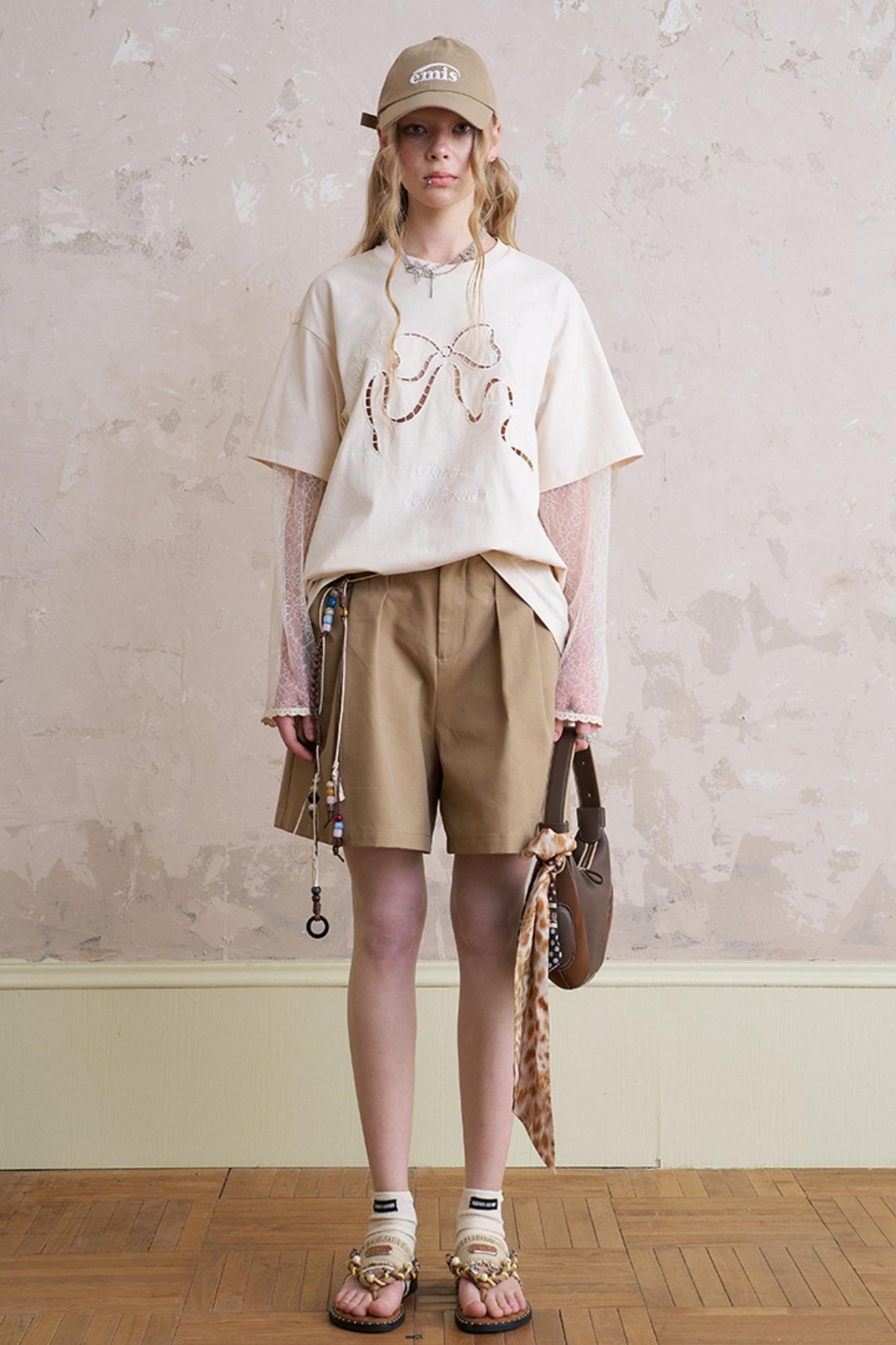 Chic Pleated Wide-Leg Trousers