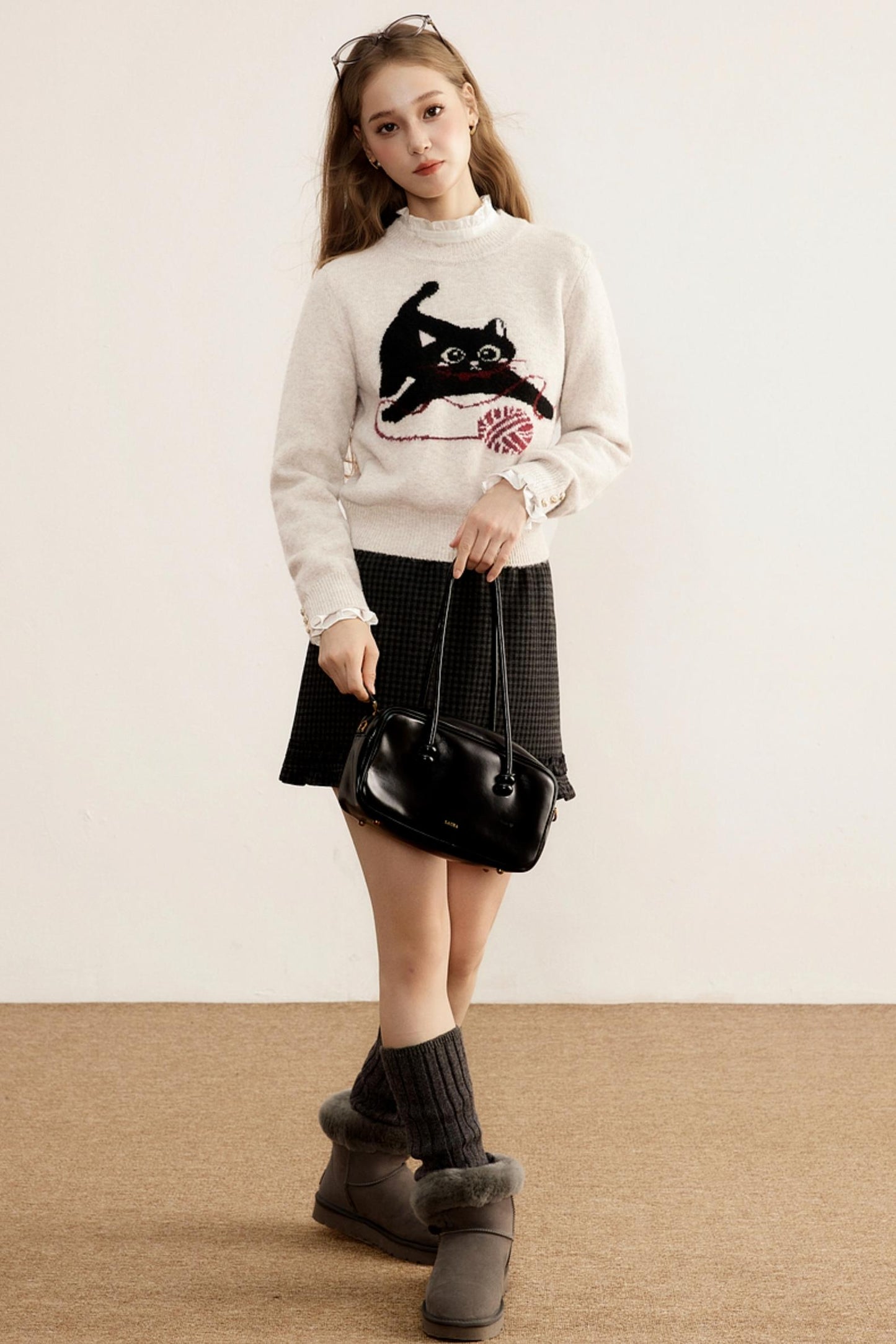 Round Neck Cat Pattern Top