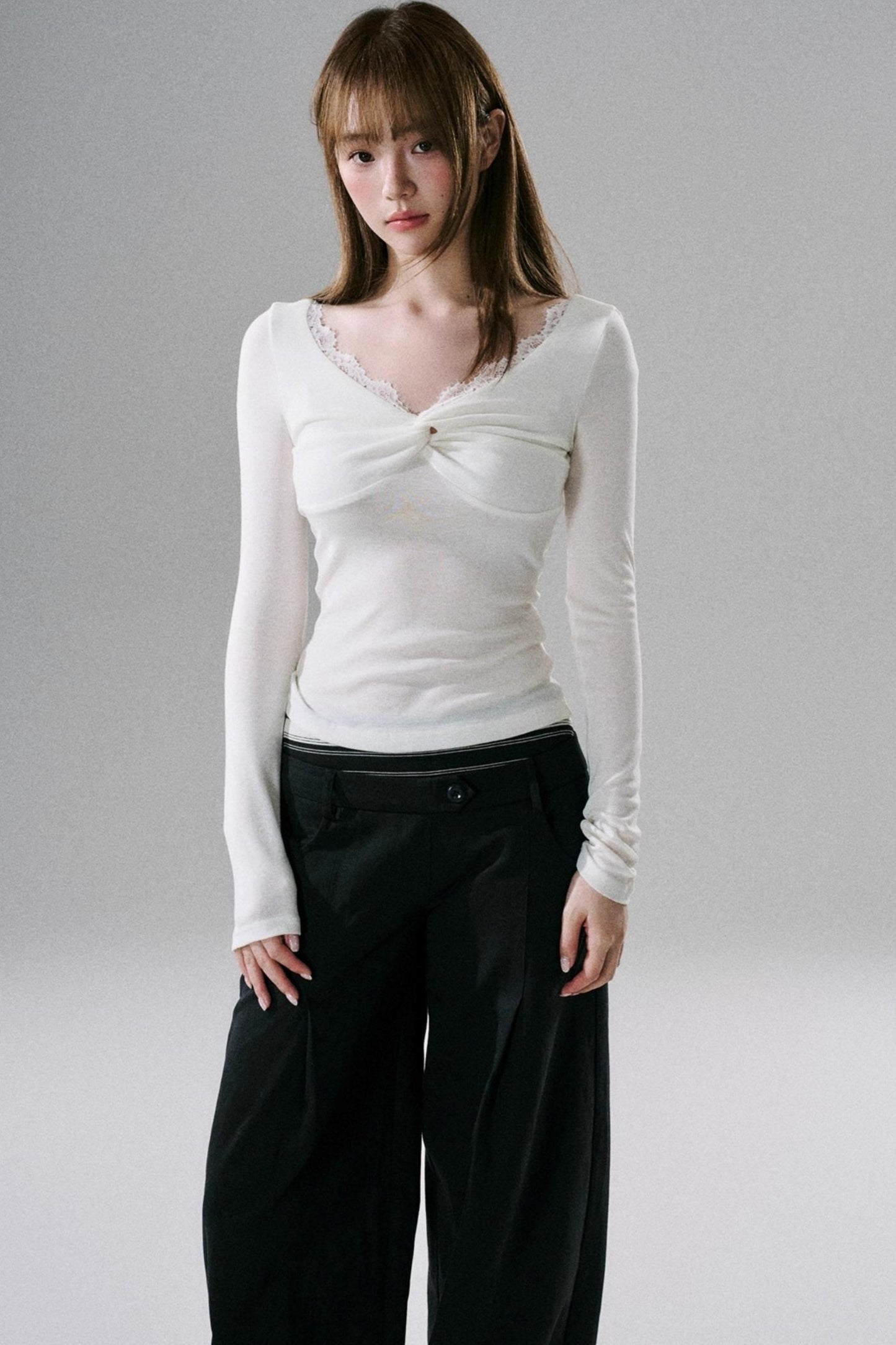 Stretch Lace Slim Fit Base Top