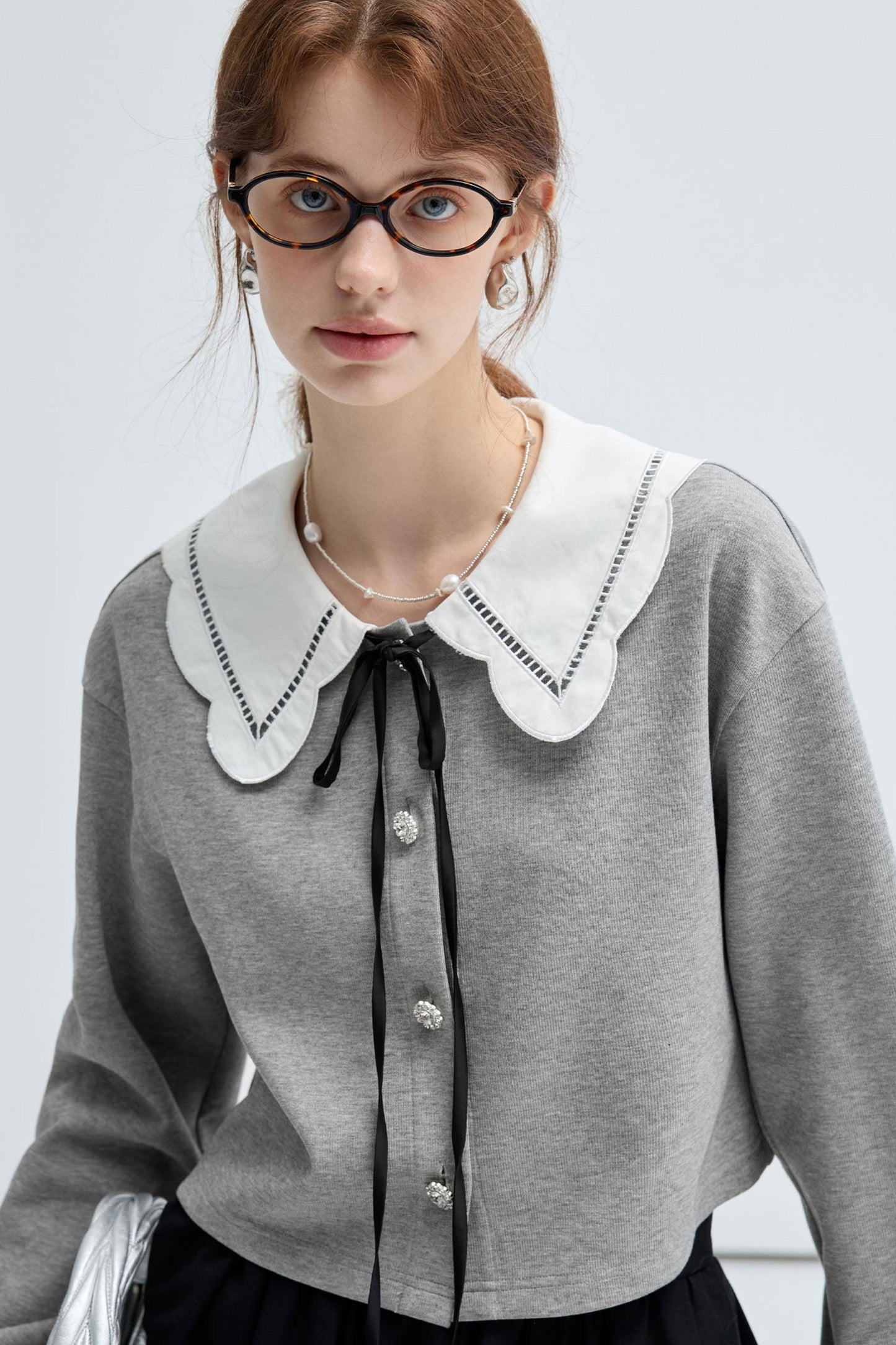 Contrast Lace Collar Knit Top